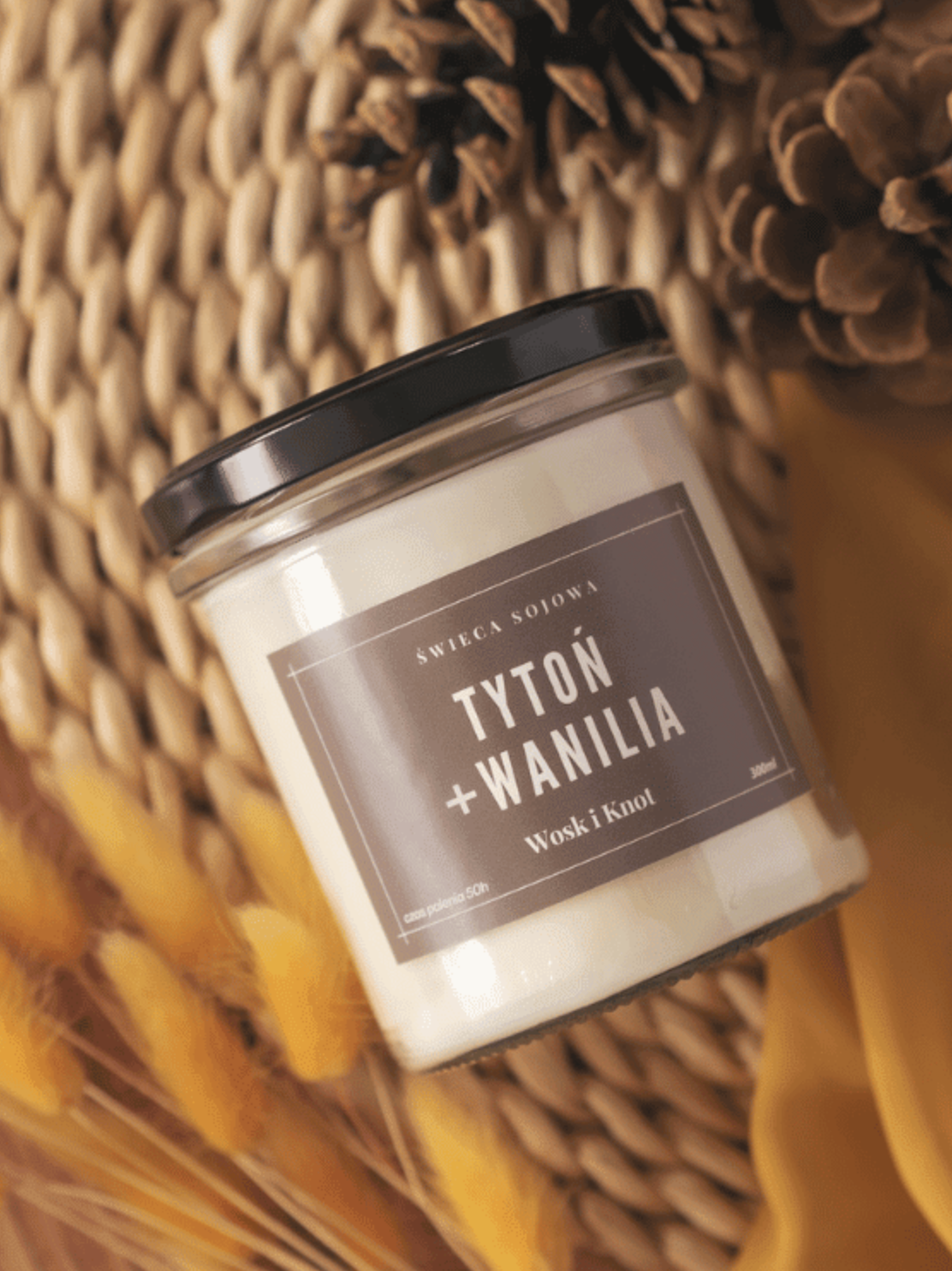 Handcrafted scented candle - Image 2